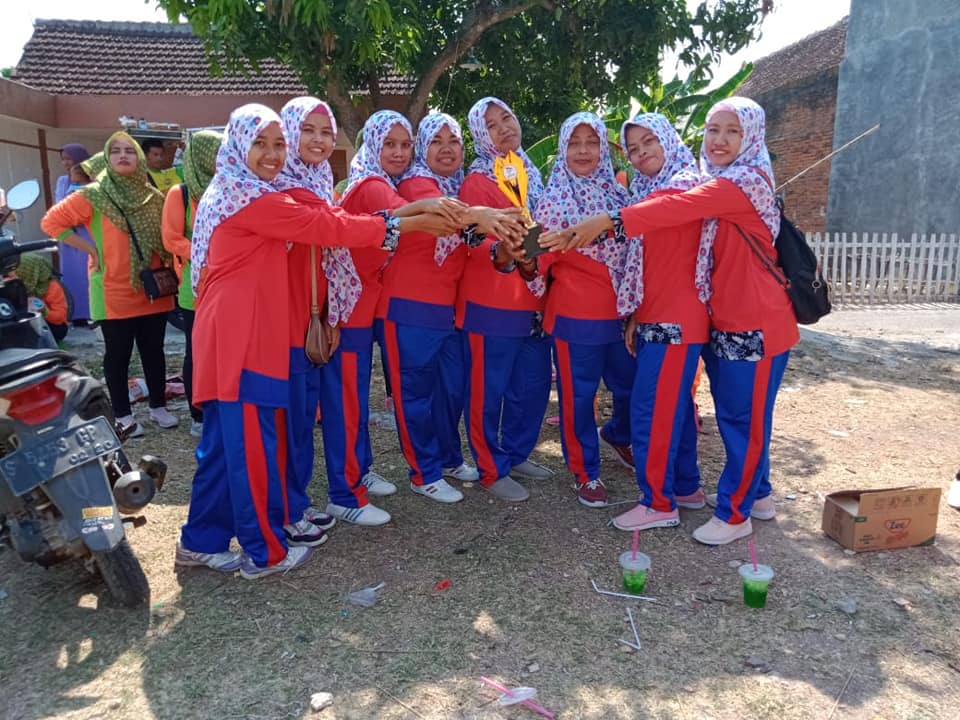 KB BINA ANAK CERIA (BAC) SADANG JUARA 1 KOREOGRAFI DI ACARA GEBYAR PAUD KECAMATAN JATIROGO